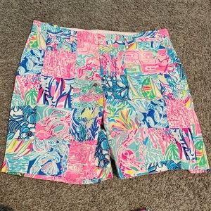 BNWT. mens shorts. Size 36. Pop up summer remix